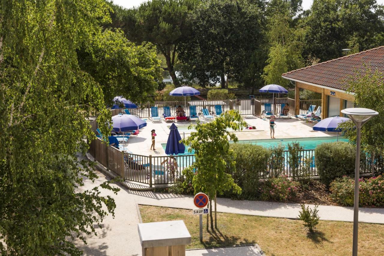Residence Odalys Le Petit Pont Уртен Екстериор снимка